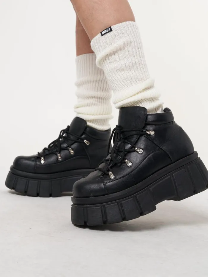 Shop Minga London Accessories Chunky Knitted Leg Warmers