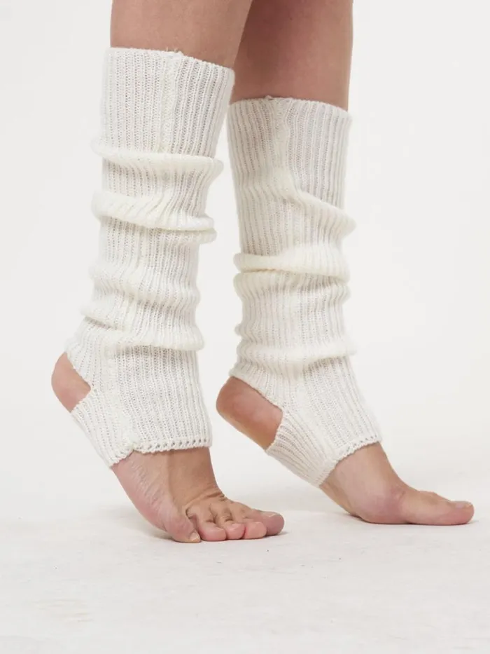 Shop Minga London Accessories Chunky Knitted Leg Warmers Shop Minga London Accessories Chunky Knitted Leg Warmers