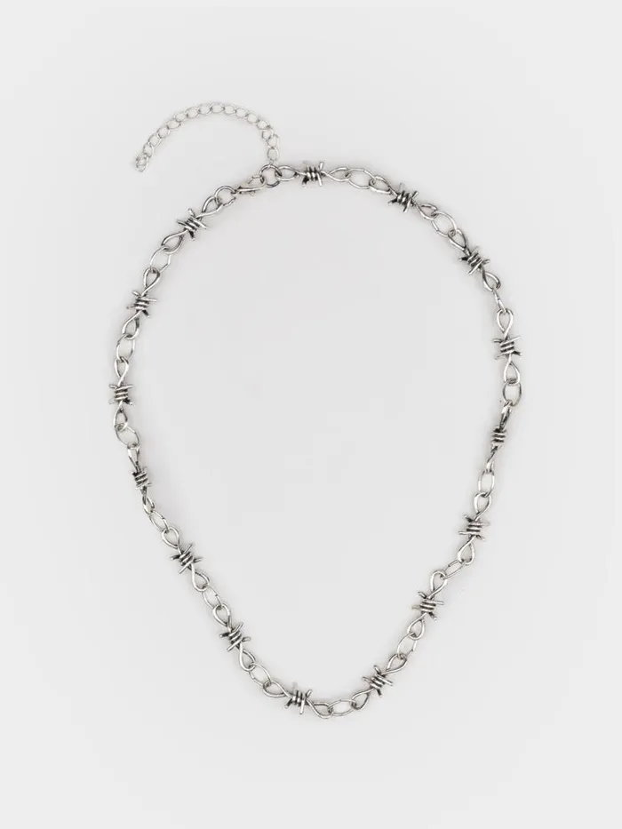 Shop Minga London Accessories Crown Of Thorns Silver Necklace Set