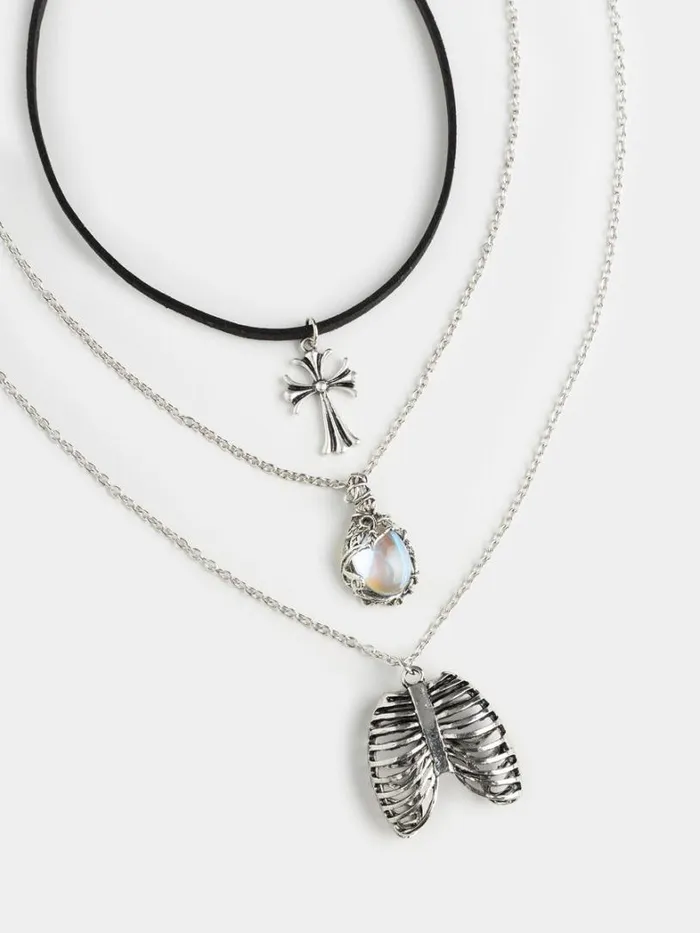 Shop Minga London Accessories Trilogy Three Piece Necklace Set