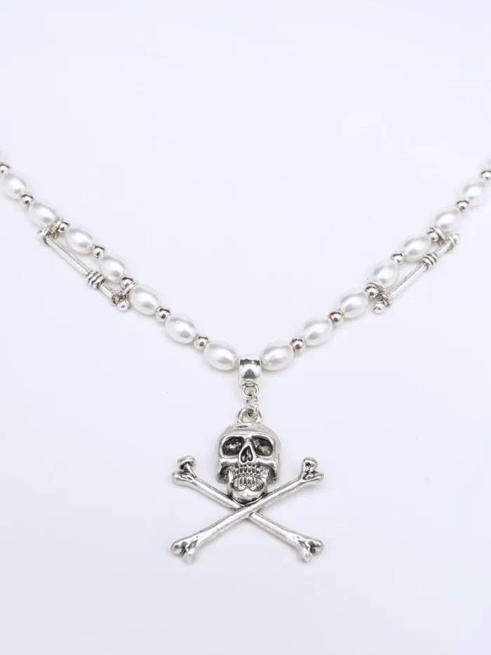 Shop Minga London Accessories Wisdom Tooth Gothic Pendant Necklace