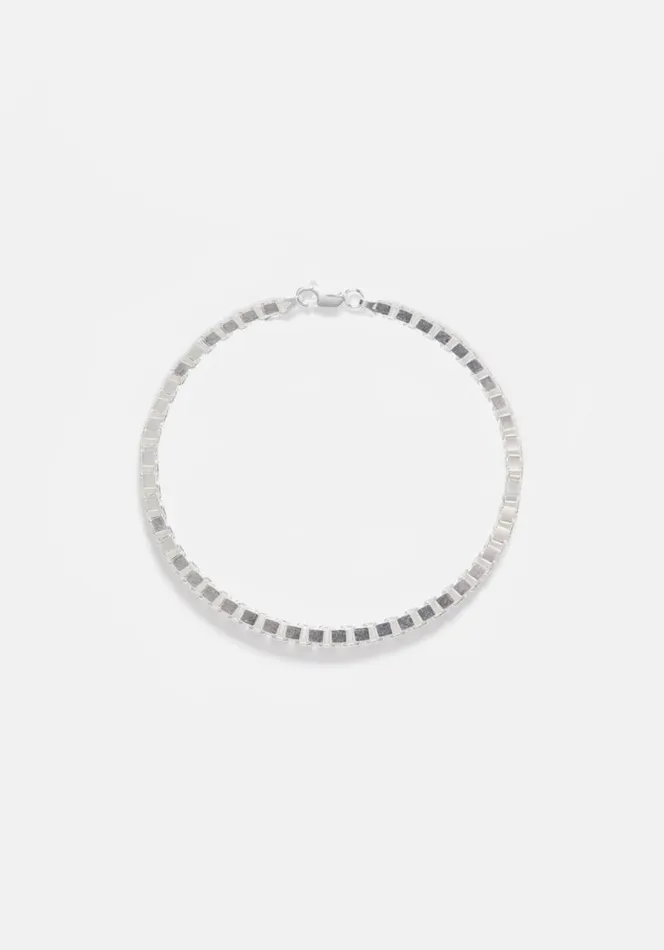 Shop MKI HEAVY BOX BRACELET Silver MKI MIYUKI ZOKU Jewellery
