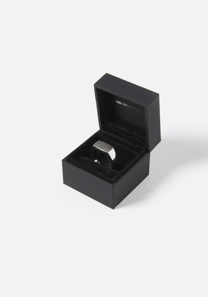 Shop MKI MINI SIGNET RING Brushed MKI MIYUKI ZOKU Jewellery Shop MKI MINI SIGNET RING Brushed MKI MIYUKI ZOKU Jewellery