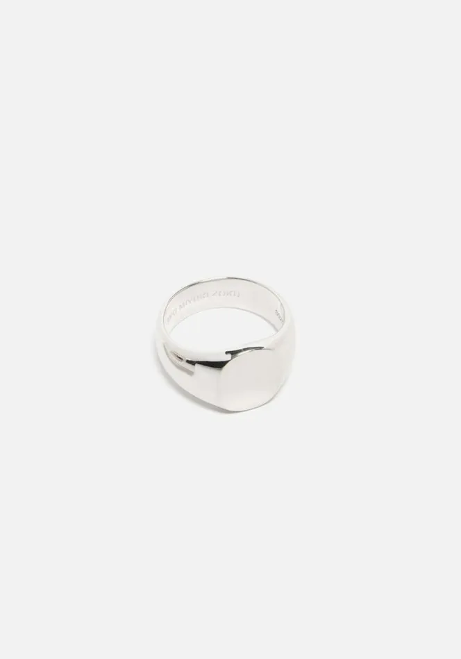Shop MKI OVAL SIGNET RING Polished MKI MIYUKI ZOKU Jewellery Shop MKI OVAL SIGNET RING Polished MKI MIYUKI ZOKU Jewellery