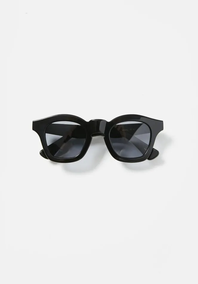Shop MKI SQUARE ACETATE SUNGLASSES Black MKI MIYUKI ZOKU Eyewear