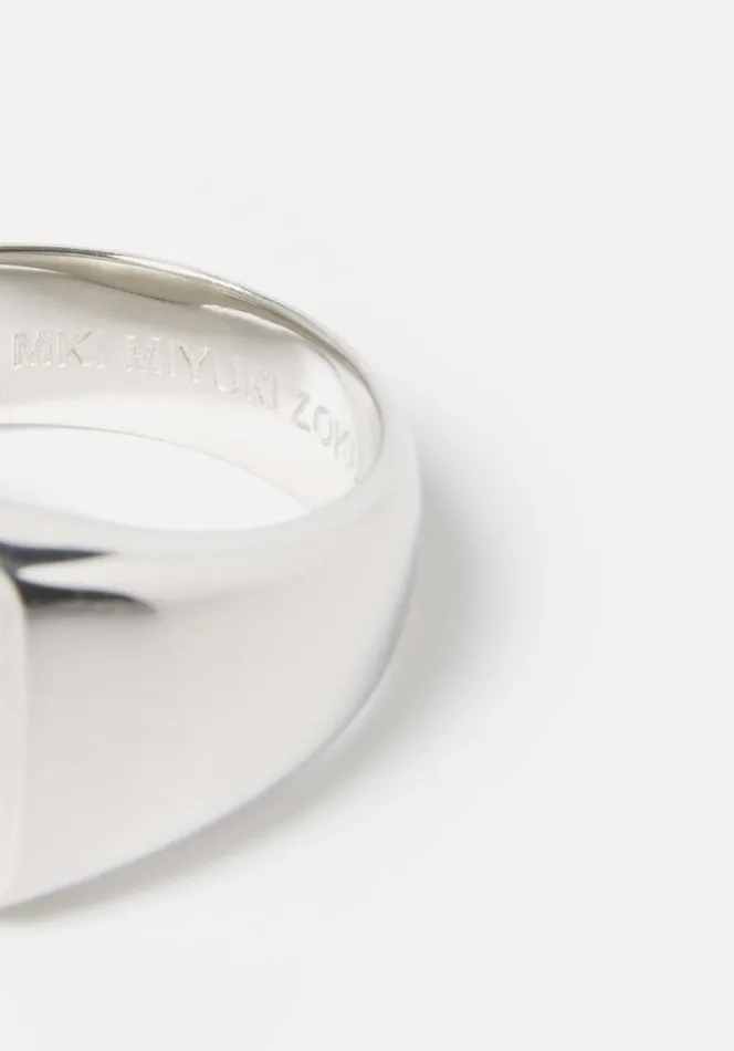 Shop MKI SQUARE SIGNET RING Polished MKI MIYUKI ZOKU Jewellery Shop MKI SQUARE SIGNET RING Polished MKI MIYUKI ZOKU Jewellery