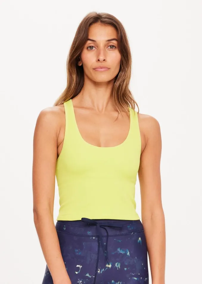 The Upside BALANCE SEAMLESS MOLLY CROP Citrus Shop Sports Bras