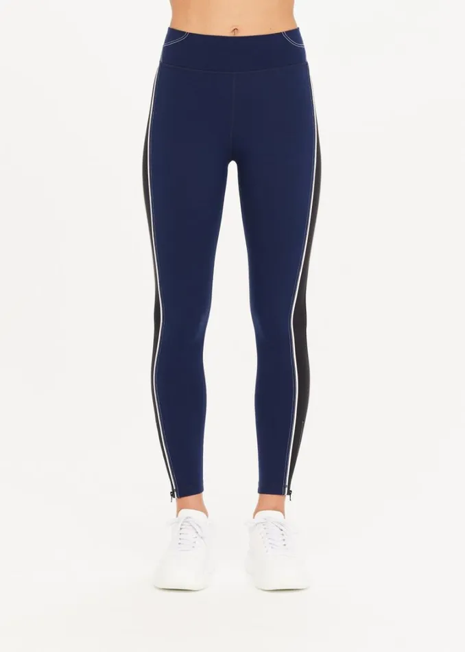 The Upside BANFF 28IN PANT Navy Shop Leggings The Upside BANFF 28IN PANT Navy Shop Leggings