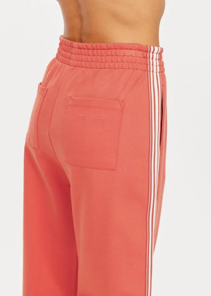 The Upside NISEKO MONTE PANT Brandy Shop Pants