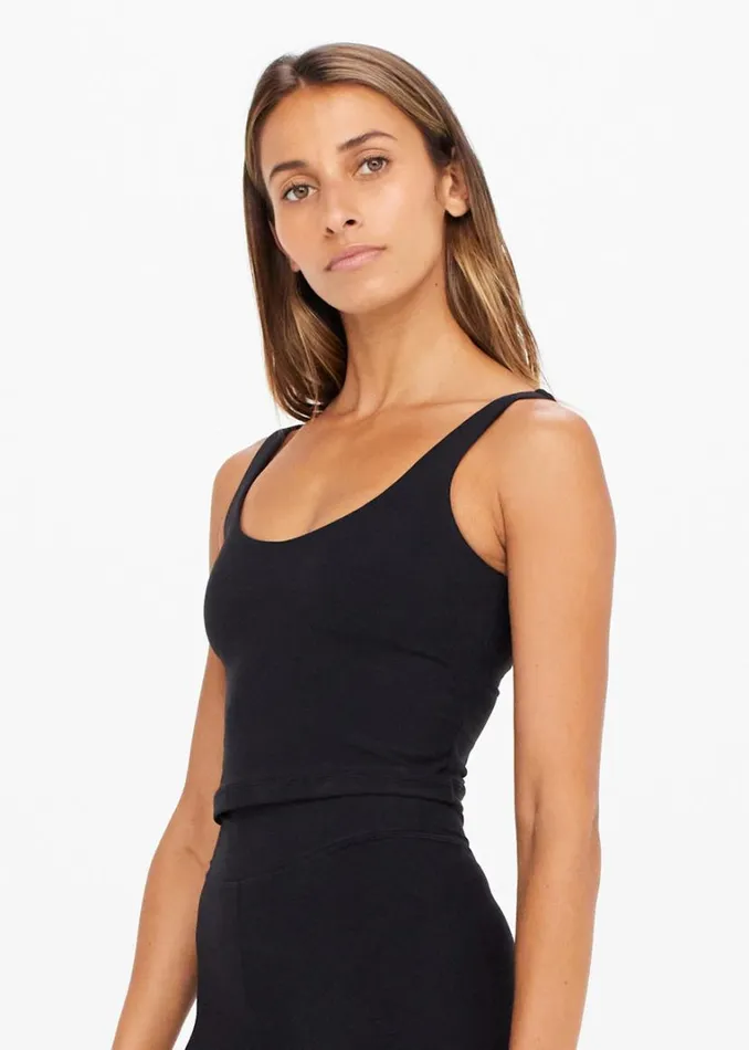 The Upside PEACHED TESS CROP Black Shop Sports Bras The Upside PEACHED TESS CROP Black Shop Sports Bras
