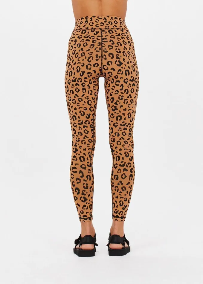 The Upside ZANZI MIDI PANT Leopard Shop Leggings The Upside ZANZI MIDI PANT Leopard Shop Leggings
