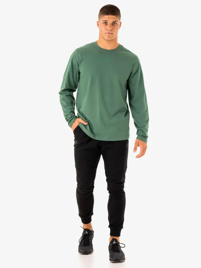 Tops Mens Ryderwear Limitless Long Sleeve TShirt Forest Green