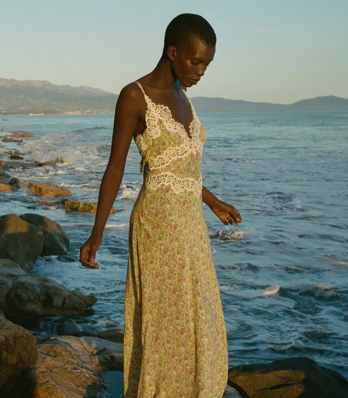 VENUS DRESS Chrysanthemum Sky Floral Shop DEN Dresses