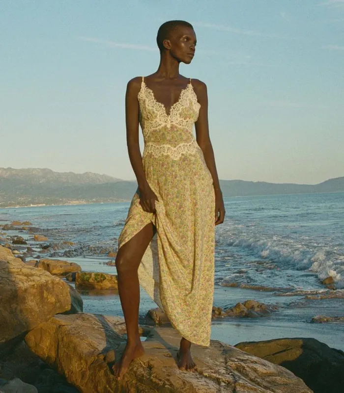 VENUS DRESS Chrysanthemum Sky Floral Shop DEN Dresses