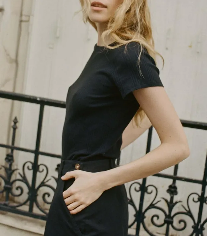 VIVI CASHMERE BLEND TEE Black Shop DEN Tees