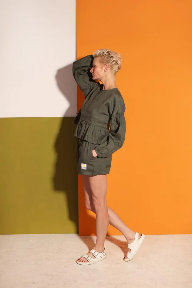 Women Basic Linen Shorts Moss LF Markey Shorts
