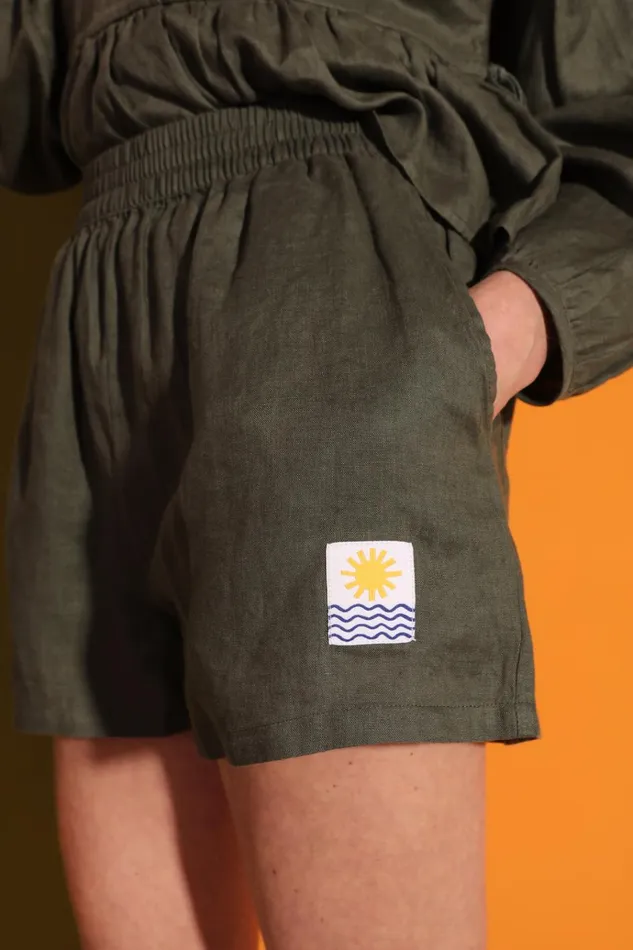 Women Basic Linen Shorts Moss LF Markey Shorts
