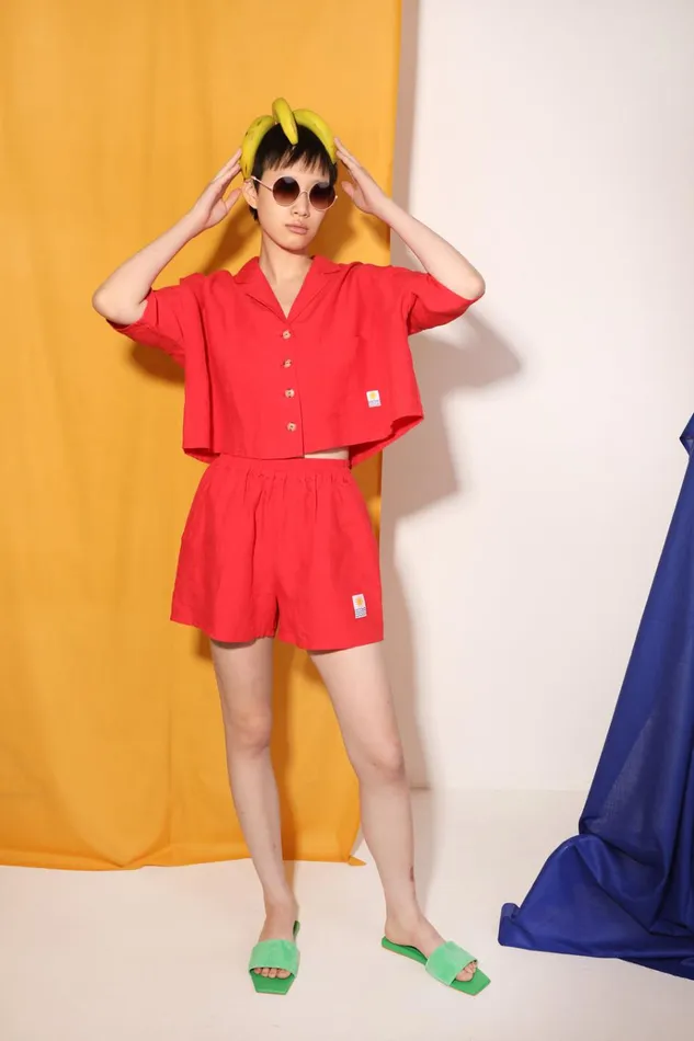 Women Basic Linen Shorts Vermillion LF Markey Shorts