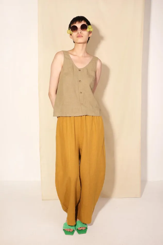 Women Button Front Tank Stone LF Markey Tops