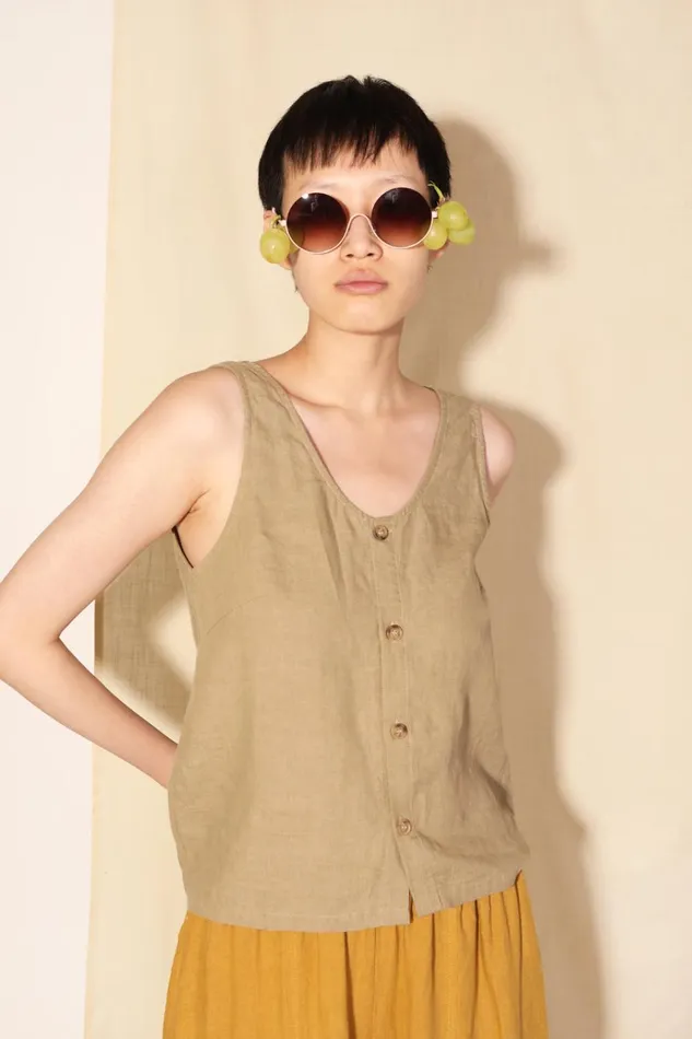 Women Button Front Tank Stone LF Markey Tops