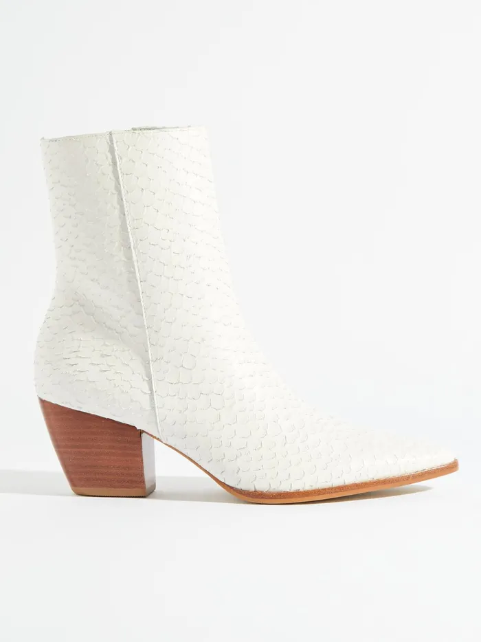 Women Caty Pointed Ankle Booties By Matisse Ivory Altar039d State Boots Booties