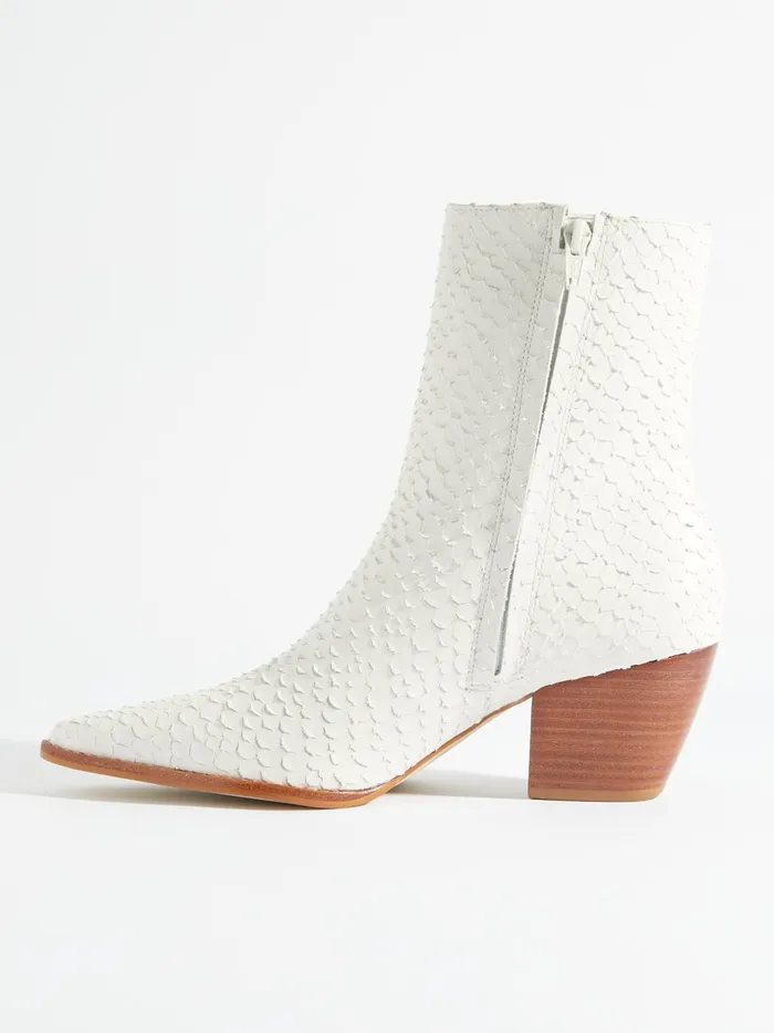 Women Caty Pointed Ankle Booties By Matisse Ivory Altar039d State Boots Booties