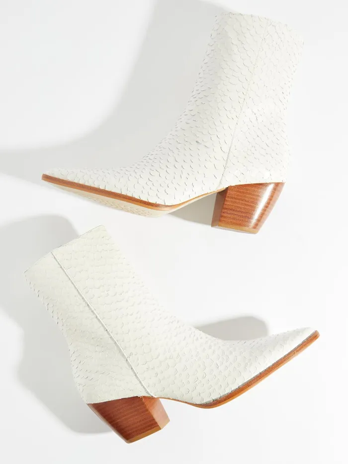 Women Caty Pointed Ankle Booties By Matisse Ivory Altar039d State Boots Booties