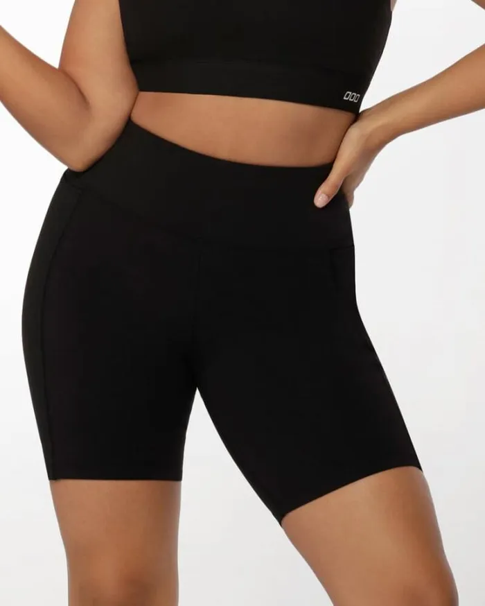 Women LORNA JANE Bike Shorts Amy Phone Pocket Tech Bike Short Black
