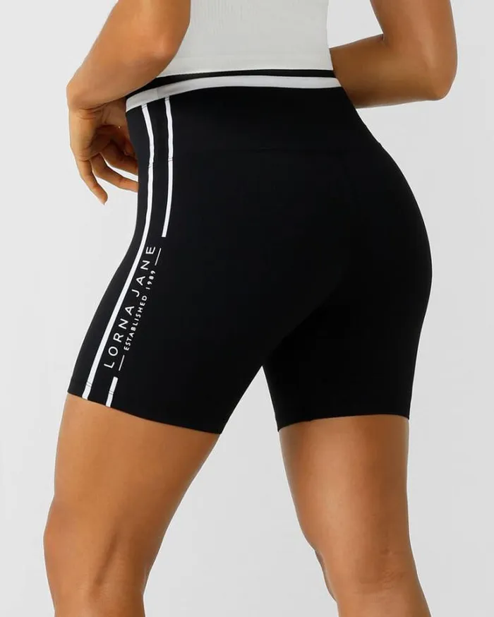Women LORNA JANE Bike Shorts Swift Motion Recycled 16cm Bike Short Black