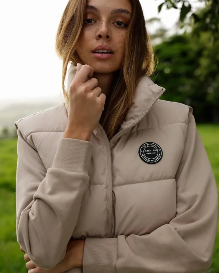 Women LORNA JANE Jackets Hoodies And Sweats Longline Puffer Vest Off White