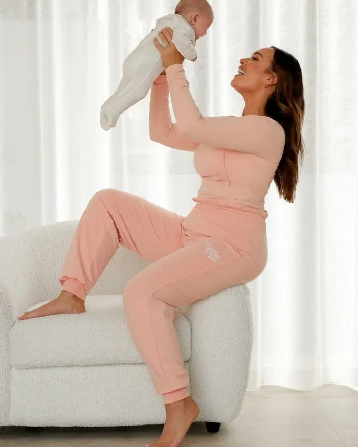 Women LORNA JANE Maternity LJ Active Feeding Long Sleeve Top Ballerina