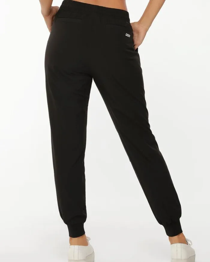 Women LORNA JANE Pants Everyday Winter Thermal Pant Black
