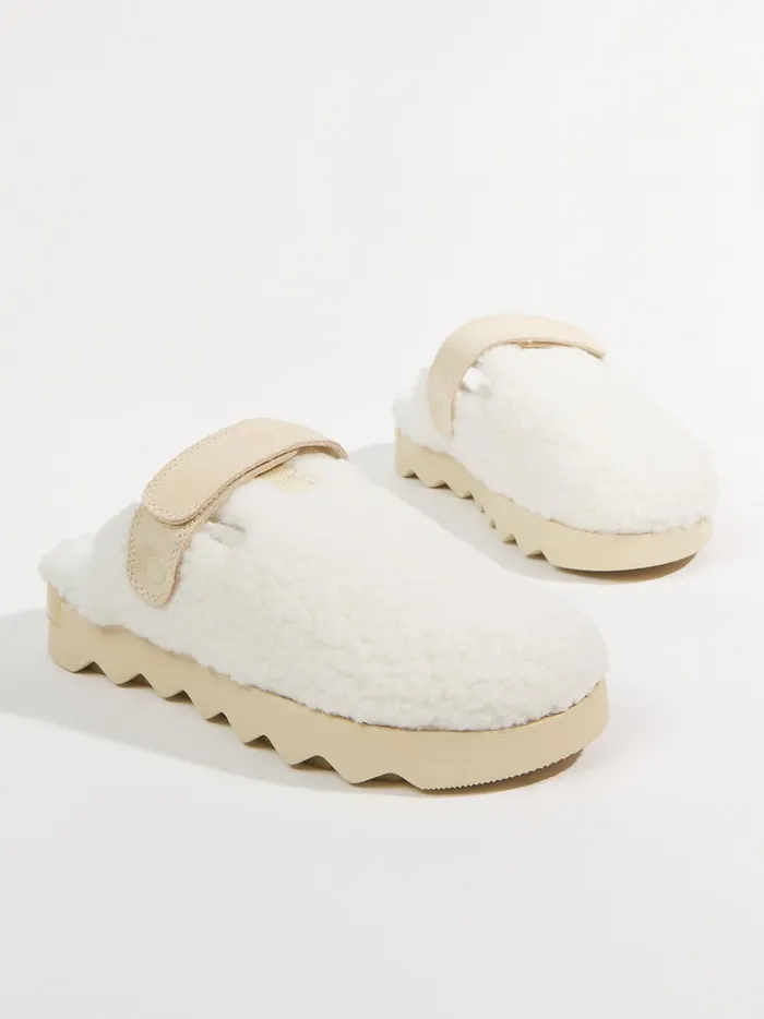 Women Vibe Cozy Clogs By Sorel Natural Altar039d State Loafers Mules